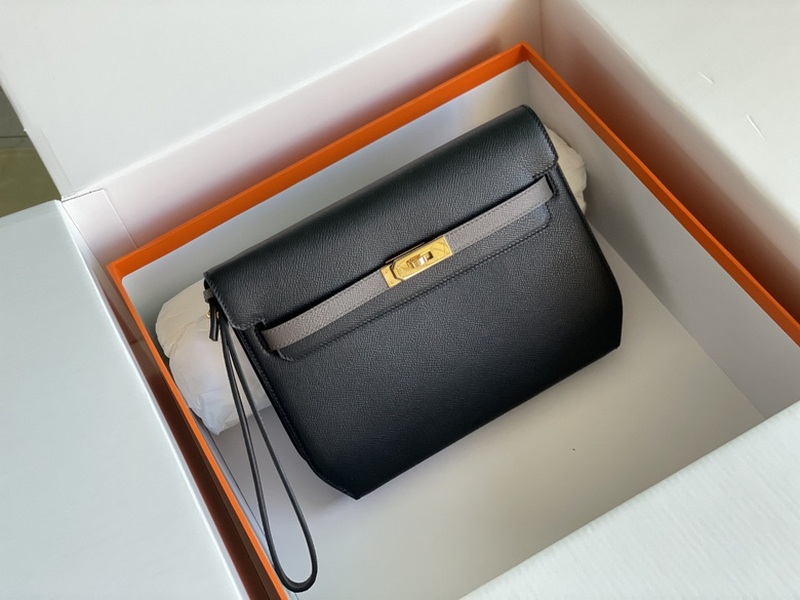 Hermes Handbags 81